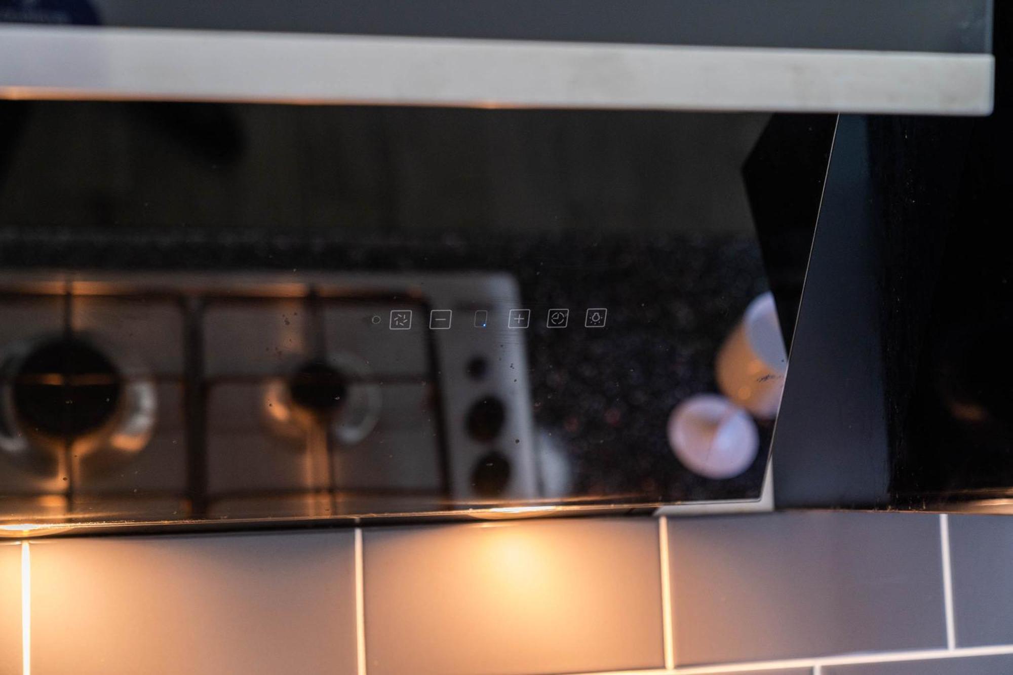Five Bedroom Townhouse - Near City Centre - Edgbaston - On Street Parking - Wifi - Netflix - 974P Birmingham Zewnętrze zdjęcie