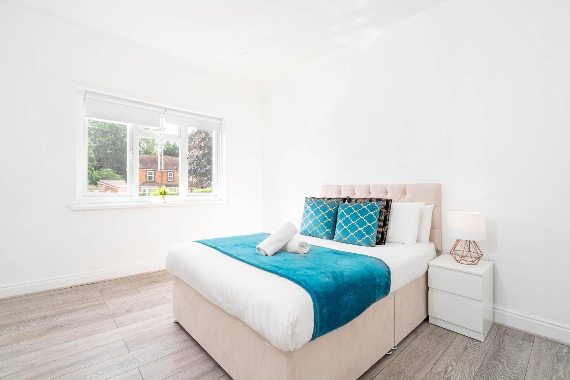 Five Bedroom Townhouse - Near City Centre - Edgbaston - On Street Parking - Wifi - Netflix - 974P Birmingham Zewnętrze zdjęcie