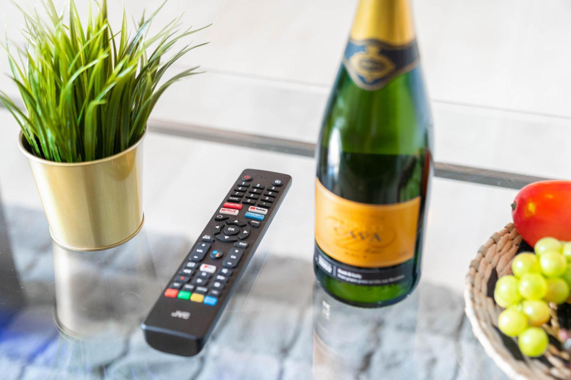 Five Bedroom Townhouse - Near City Centre - Edgbaston - On Street Parking - Wifi - Netflix - 974P Birmingham Zewnętrze zdjęcie