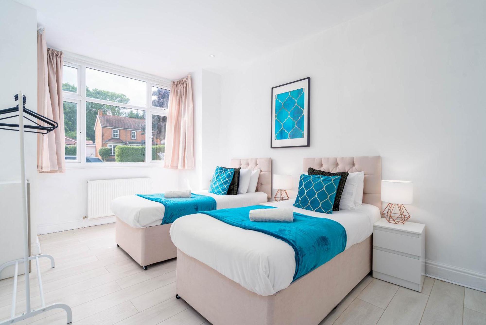 Five Bedroom Townhouse - Near City Centre - Edgbaston - On Street Parking - Wifi - Netflix - 974P Birmingham Zewnętrze zdjęcie
